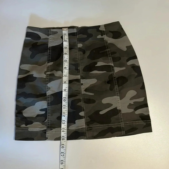 Jolt camouflage skirt size 7/28 - Picture 2 of 5